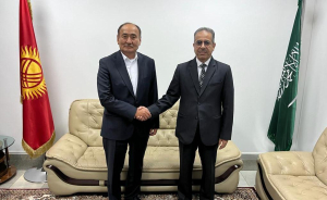 Кыргызстанда муктаж болгон 100гө жакын бейтаптын жүрөгүнө бекер операция жасалат